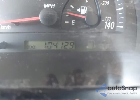 2002 Toyota Camry Le z USA, uszkodzony, nr VIN 4T1BE32K82U565176